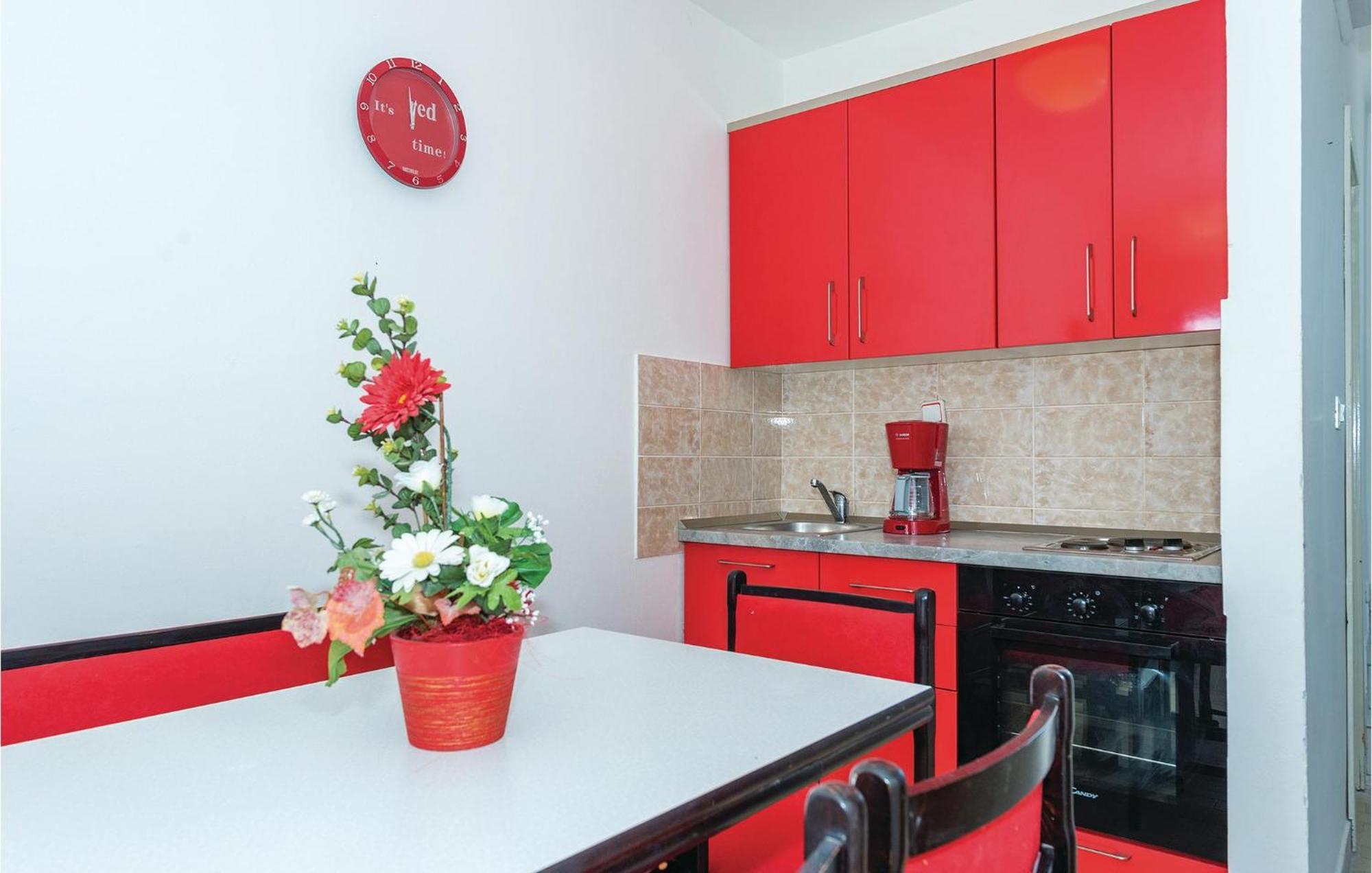 רוגוזניצה 2 Bedroom Amazing Apartment In Rogoznica מראה חיצוני תמונה